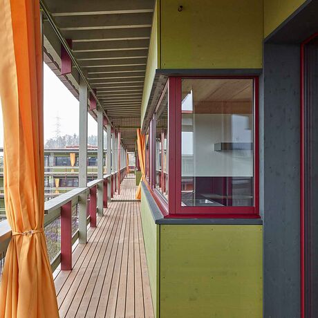Gebr. Eisenring AG, 6-0037, Terrasse, heim. Douglas rift/halbrift, 25/90, 140, gehobelt, unbehandelt
