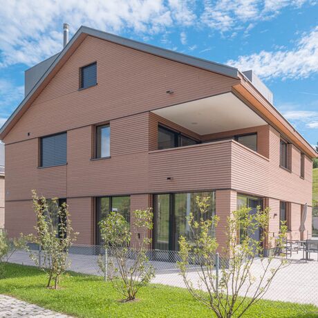 Gebr. Eisenring AG, 4-0201, Fassade, nord. Fichte, Rhomboid Nut + Kamm 20/75, strukturfein, Lignovit Lasur