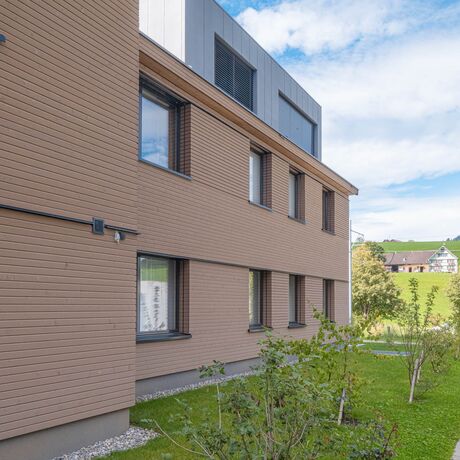 Gebr. Eisenring AG, 4-0201, Fassade, nord. Fichte, Rhomboid Nut + Kamm 20/75, strukturfein, Lignovit Lasur