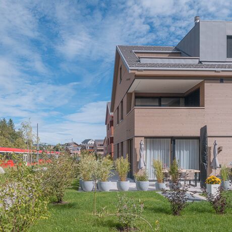 Gebr. Eisenring AG, 4-0201, Fassade, nord. Fichte, Rhomboid Nut + Kamm 20/75, strukturfein, Lignovit Lasur