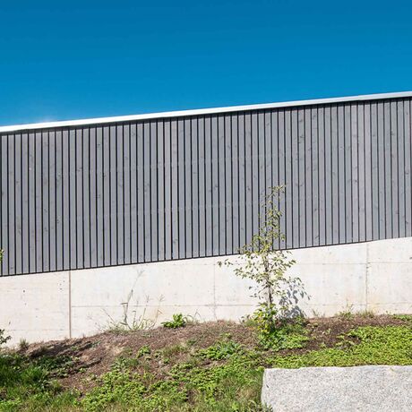 Gebr. Eisenring AG, 5-0219, Spezial, nord. Fichte, Fassadenlatten 20/68, strukturfein, colorshield vorvergraut Lavagrau